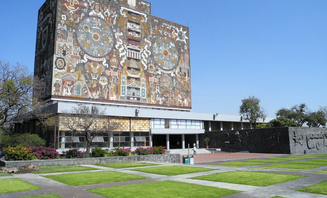 Para ingresar a Coursera, también es posible hacerlo con tu cuenta de Google o Facebook | Foto: Flickr