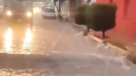 Video: Lluvia afecta bulevares de la zona metropolitana de Pachuca