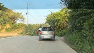 Bloquean carretera San Felipe–Huejutla para exigir obras en Xalamatitla