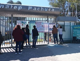 Docentes del Conalep Pachuca I se suman al paro nacional por mejoras laborales