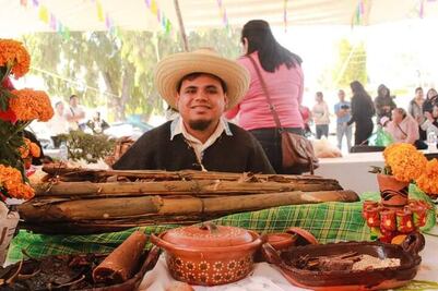 Joven cocinero de Santiago de Anaya comparte conocimientos