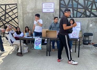 Alumnos de la UPP se suman a Simulacro Electoral Universitario