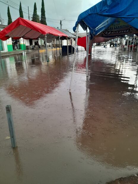 Fuerte lluvia provoca encharcamientos en Alfajayucan | Foto: Especial