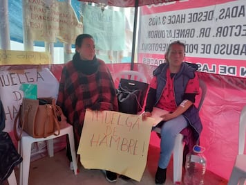 Enfermeras llevan cuatro días de huelga de hambre; aun no hay solución