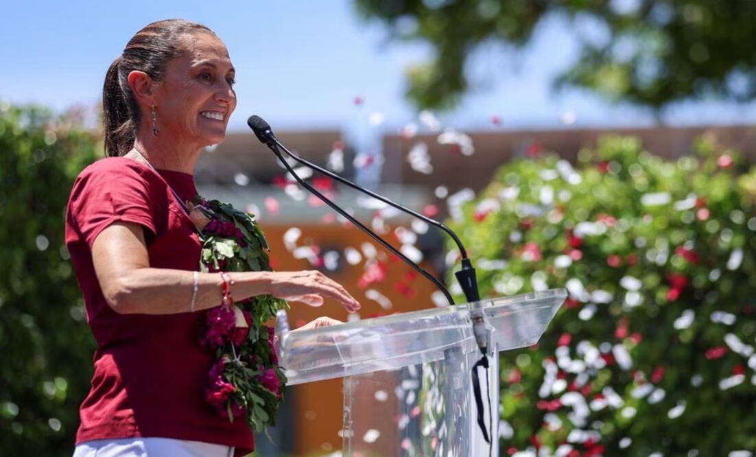 Claudia Sheinbaum Pardo, candidata presidencial por la Coalición Sigamos Haciendo Historia, encabezó un mítin en la plaza principal de Tlaquepaque, Jalisco, ante cientos de simpatizantes de Morena-PT-PVEM. FOTO: DIEGO SIMÓN SÁNCHEZ