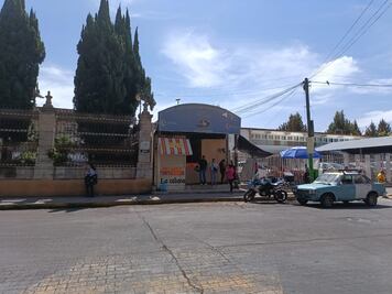 Se incendia comercio al interior del mercado La Fayuca de Tulancingo