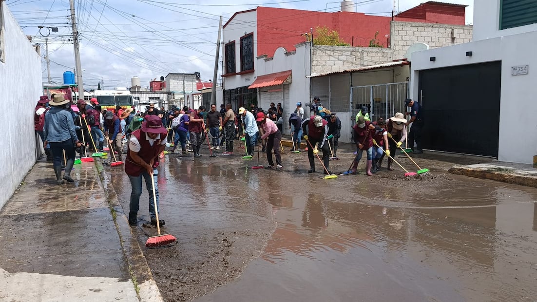 Arranca fase de recuperación en Los Tuzos tras inundación | Foto: Lourdes Naranjo