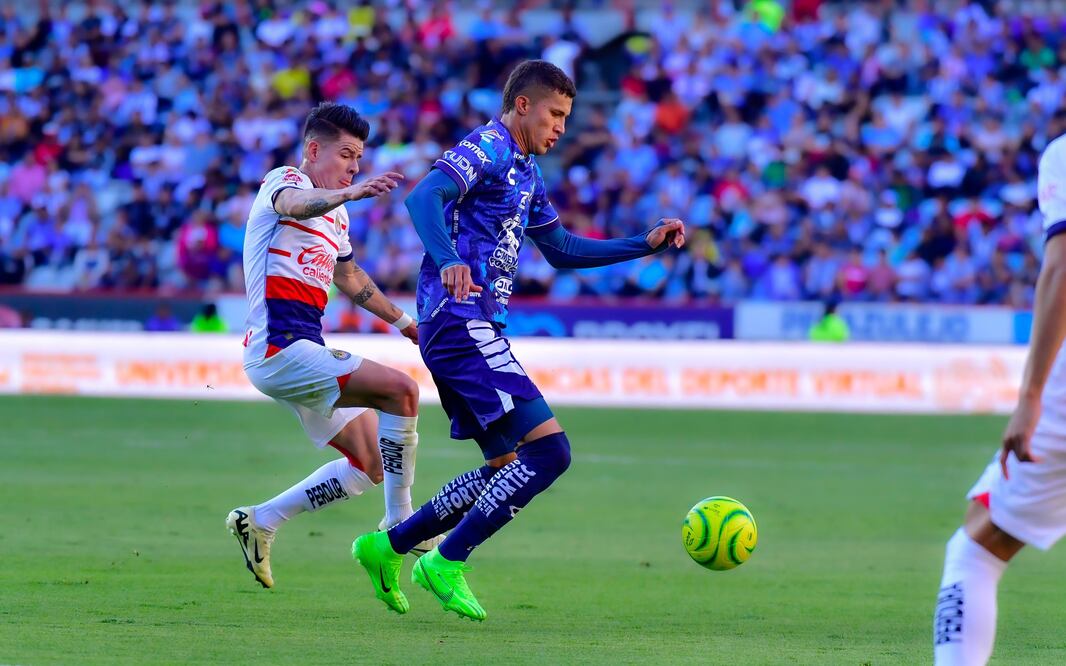 Mago Deossa intentó con disparos de media distancia pero Rangel detuvo todo Foto: X Tuzos