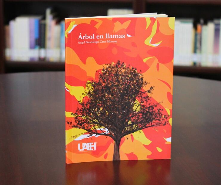 Árbol en Llamas, poemario escrito por un universitario hidalguense | Facebook: ICSHu UAEH