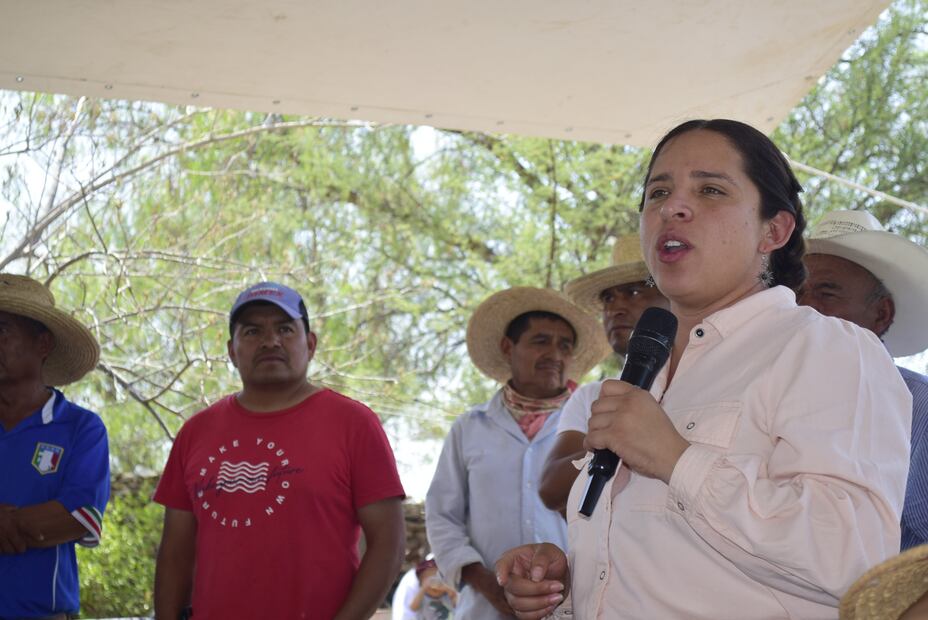 La candidata de Morena y Nueva Alianza presentó propuestas para apoyar a los sectores agropecuarios y productivos afectados por la sequía.