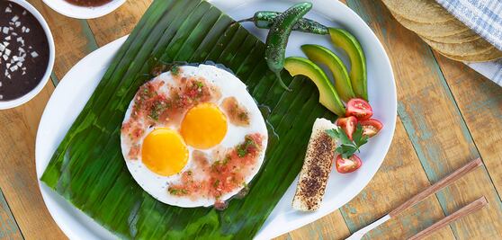 Huevos enhojados, el desayuno ancestral y saludable de la Huasteca hidalguense