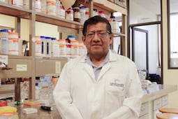 Javier Castro Rosas recibe el Premio Hidalgo de Ciencia, Tecnología e Innovación 2026