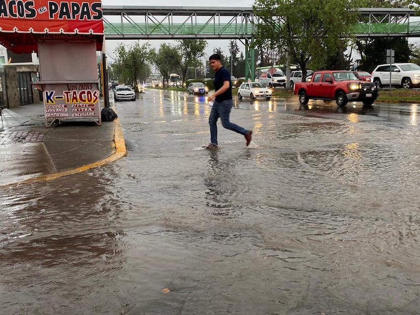 Continuarán lluvias en Pachuca; autoridades piden evitar dejar basura y escombros en la vía pública | Foto: Luis Soriano