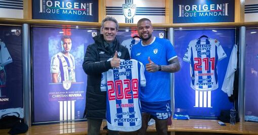 Robert Kenedy renueva con Pachuca hasta 2029