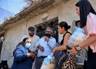 Reconstruyen vivienda de familia afectada por incendio en Tulancingo