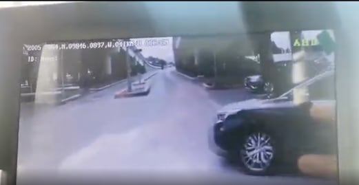 Automovilista provoca frenado de emergencia del Tuzobús en Zona Plateada; hay una persona lesionada