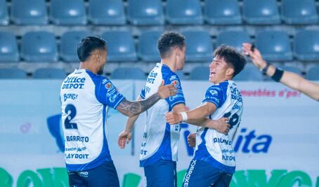 Pachuca electrocuta al Rayo