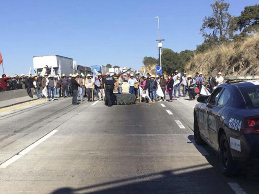 Continúa el bloqueo en el Arco Norte I Foto: Especial