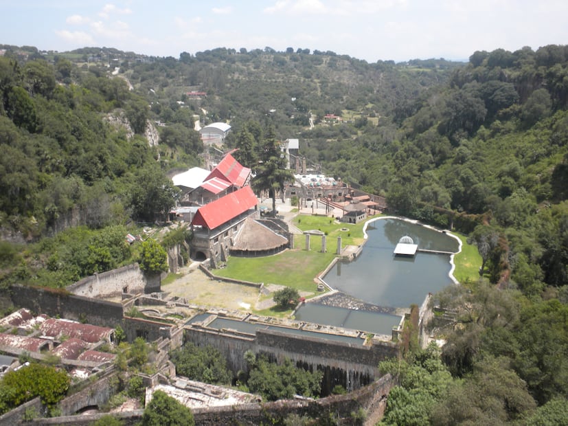 Entre lagos turquesa, bosques de pino y antiguas historias mineras existe un rincón de Hidalgo que tiene mucho más que ofrecer | Foto: Wikimedia Commons
