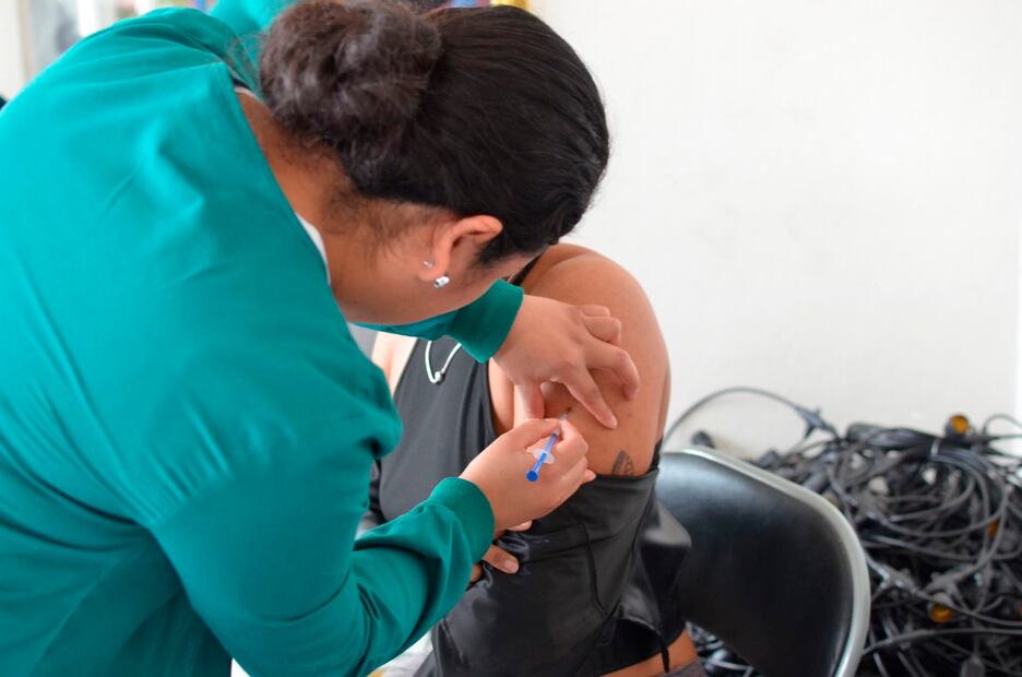 218 mil dosis vacunas: IMSS Bienestar | Foto: especial