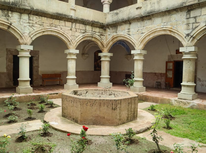 El agua que llegó hasta el convento | Foto: Josué Ortiz