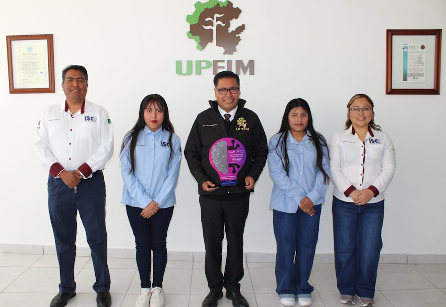 ¡De Hidalgo al mundo! Jóvenes de la UPFIM competirán en torneos internacionales de robótica | Foto: SEPH