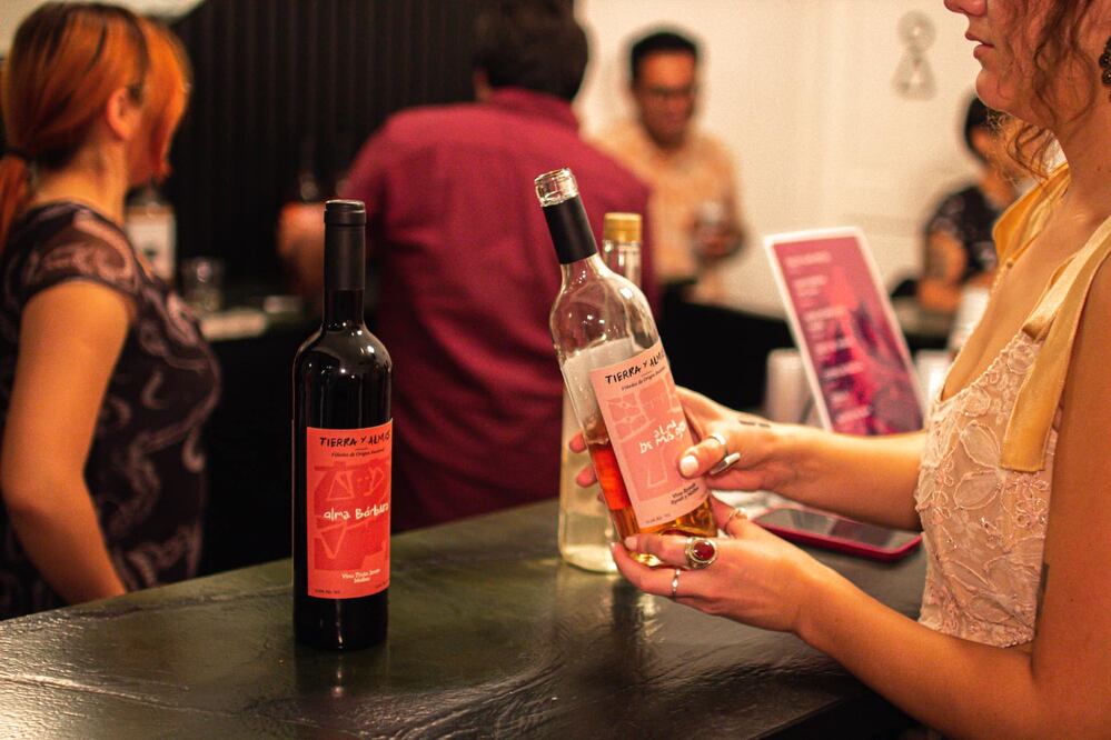 ¡La primera vendimia llega a Tecozautla! Facebook: Tierra y Almas