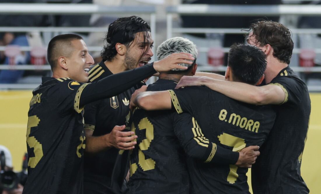 Raúl Jiménez marcó el gol del triunfo I Foto: @miseleccionmx