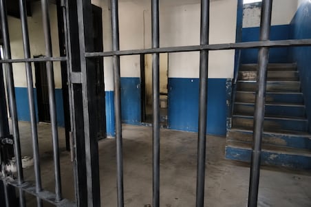 Persiste rezago en áreas de detención municipal de Hidalgo; CDHEH alista recomendaciones 