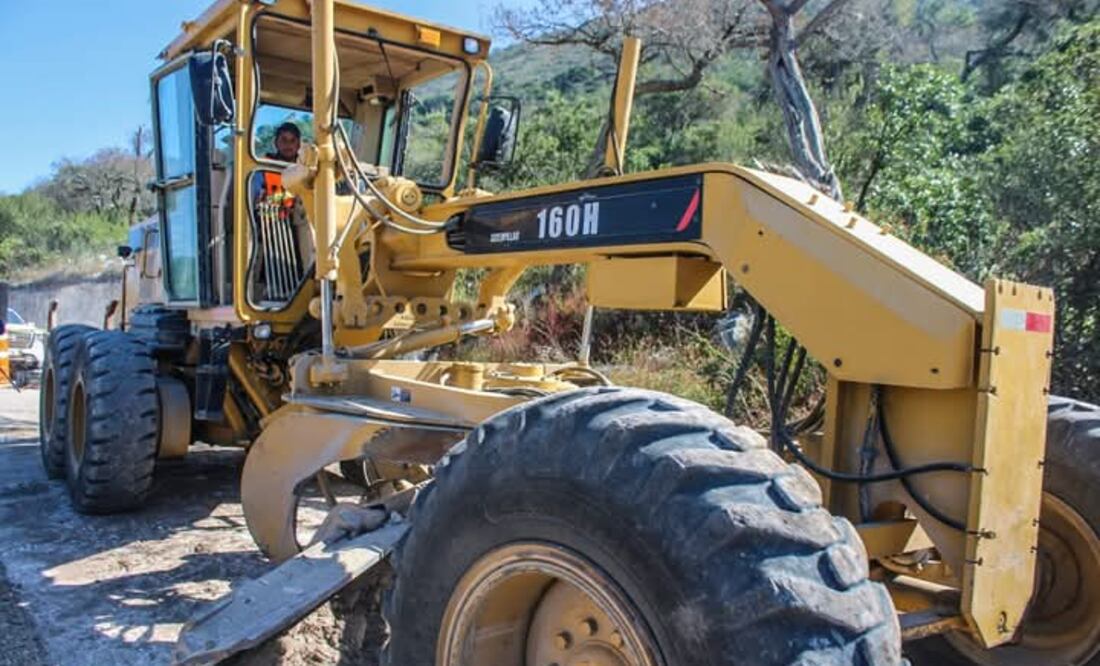 Desde hace varios años, se anunció la pavimentación de la carretera que comunicará a los municipios de Santiago de Anaya y Cardonal; actualmente ya presenta avances significativos, informó la presidenta municipal, Danay Ángeles. I Foto: Especial