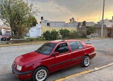 Familia sufre el robo de su vehículo en pleno centro de Tizayuca