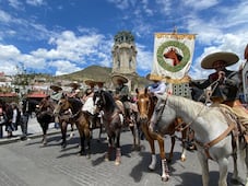 Charros de Pachuca respaldan la tauromaquia ante consulta antitauromaquia
