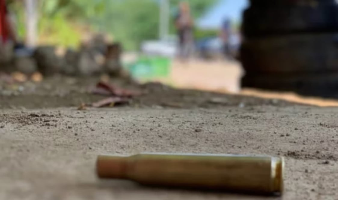 De acuerdo con algunos testigos, señalan que cuando el menor ingresó, fue directo contra las víctimas y les disparó con un rifle AR-15. Foto: Archivo/EL UNIVERSAL