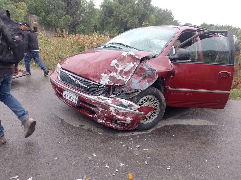 Transportistas cierran vialidad por choque en Doxey | Foto: Especial