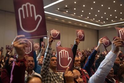 Morena endurece reglas rumbo a 2027; prohíbe nepotismo y derroche en campañas