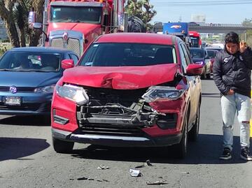 Descuido provoca choque en la México-Pachuca