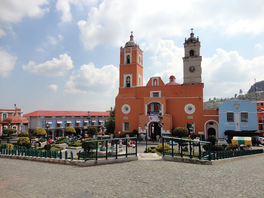 Los trabajos incluirán la reparación de la torre afectada, la cúpula y la talavera del histórico templo, con un plazo estimado de 120 días | foto: Wikimedia Commons
