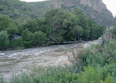 Hombre desaparece tras caer al río Tula mientras realizaba reparaciones