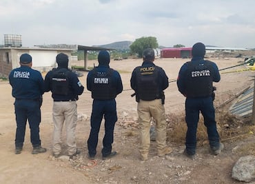 Desmantelan centro de desvalijamiento de vehículos en Atotonilco de Tula