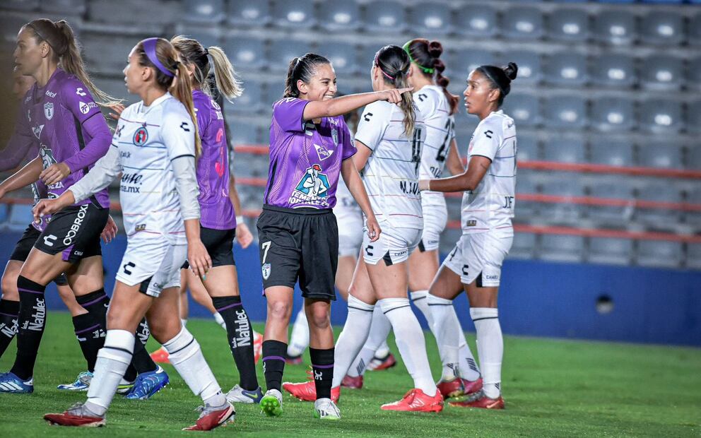 Las Tuzas fueron contundentes pero la defensa falló Foto: TW Pachuca femenil