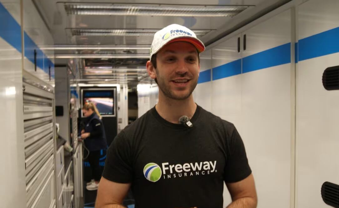 Daniel Suárez, previo al Echo Automotive Grand Prix de la Copa NASCAR - Foto: Arturo Mendoza/EL UNIVERSAL