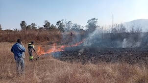 Atienden incendios forestales en Tepeji del Río y Tepeapulco