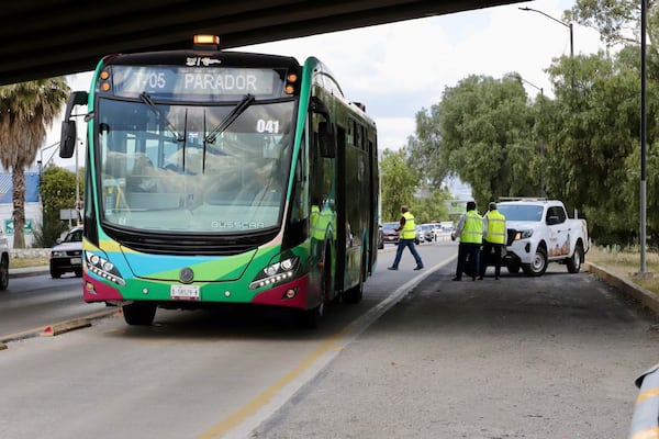 Invadir el carril del Tuzobús costará hasta 3 mil 519 pesos desde este domingo
