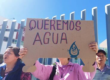 Por falta de agua, se manifiestan vecinos de Ampliación Santa Julia