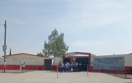Detienen a director, docente e intendente de primaria en Tizayuca por investigación de presunto abuso contra alumno