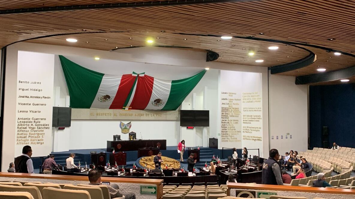 El TEEH dejó sin efectos la toma de protesta de Karina Vargas García como alcaldesa de Actopan, y en su lugar ordenó al Congreso llamar a María del Socorro Apátiga Calvo. Se ordenó al ayuntamiento a pagar las remuneraciones correspondientes a la suplente desde el 1 de marzo.