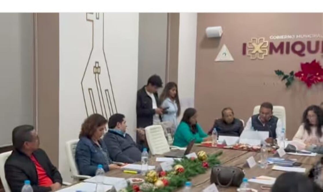 El municipio ha pagado más de 11 millones de pesos en laudos. “Es tan grave el tema que después de 8 años seguimos con los estragos de la ineptitud y omisiones generadas que siguen causando daño a Ixmiquilpan”, expuso el presidente municipal, Emanuel Hernández.