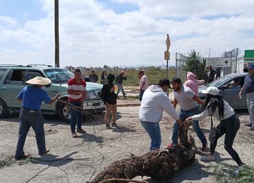 Vecinos de San Luis II exigen rehabilitación vial y denuncian agresiones durante bloqueo