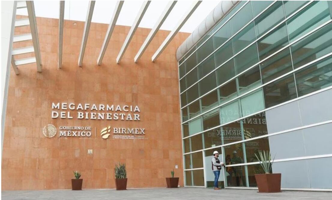 El Presidente descartó que se vaya a contratar alguna empresa privada de paquetería para la entrega de los medicamentos | Foto: Especial