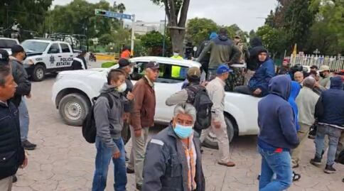 Detienen a 120 personas tras intento violento de toma en la planta Cruz Azul de Tula